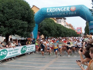 Vasárnap Keszthelyen abszolút győztest hirdetnek a 4RUN Félmaraton sorozat szervezői