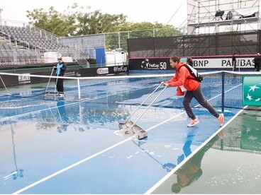 Elmosta az eső a teniszválogatott meccsét