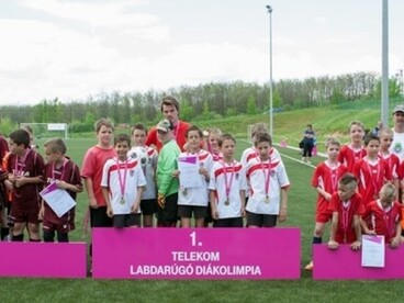 A Telekom új színt hozott az ifjú focisták diákolimpiai tornájának szürkeségébe