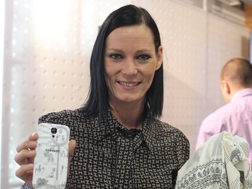 Görbicz Anita is a Samsung okostelefonok Nanushka kiegészítőkre voksolt