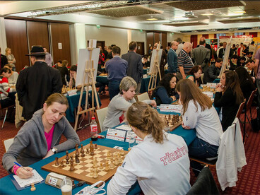 Döntetlent játszottak a férfiak és a nők is a sakk csapat Eb-n