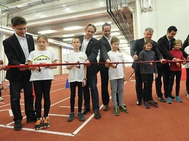 Magyarország legmodernebb atléta központját adták át Székesfehérvárot