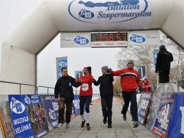 Egy hónap múlva a 7. SPURI Balaton Szupermaratonnal rajtol a futószezon