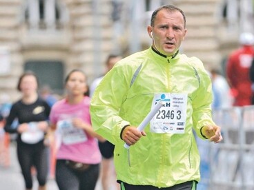 Az olimpiai-bajnok Kovács Kokó István az Öböl Félmaratononnal indít