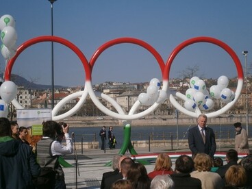 Átadták a megújult Olimpia parkot az V. kerületben
