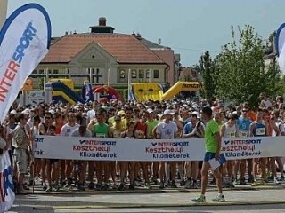 1500 futóra számítanak a hétvégén Keszthelyen