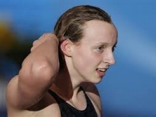 Úszás: Katie Ledecky ismét világcsúcsot úszott