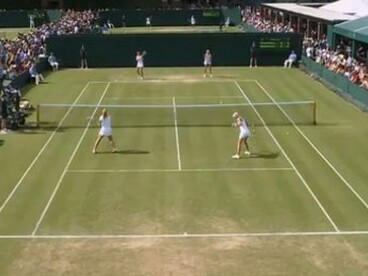 Wimbledon: Babosék óriási küzdelemben jutottak tovább párosban