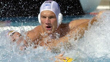 Olimpiai bajnok a férfi vízilabdaliga élén
