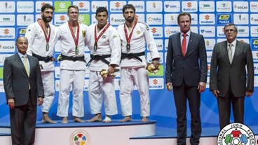 Kulcsár Krisztián a judo vb-n érmeket adott át, Csoknyai László ötödikként zárt