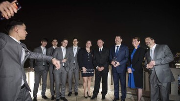 A köztársasági elnök vendégül látta az olimpiai bajnok korisokat és Márton Anitát