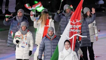 Megnyitották Phjongcshangban a téli paralimpiai játékokat