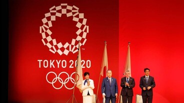Thomas Bach egy évvel a kezdés előtt meghívta a sportolókat a tokiói játékokra