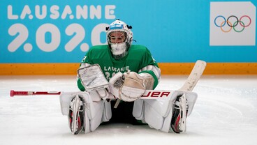 Négy magyar jégkorongozó is elődöntőbe jutott csapatával Lausanne-ban