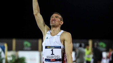 Marosi Ádám világbajnok, olimpiai kvótát szerzett, és győzött a csapat is