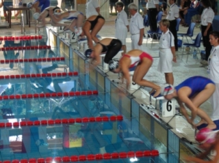 Úszás: 200m mell rajt (Kanda Ágnes)