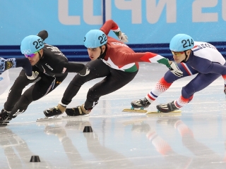 Rövidpályás gyorskorcsolya férfi 1500m, női 500m, női 3000m váltó elődöntő