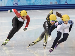 Keszler Andrea, a japán Yui Sakai és az orosz Sofia Prosvirnova
