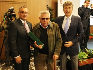 Batizi Sándort köszöntötte Borkai Zsolt és Szabó Bence