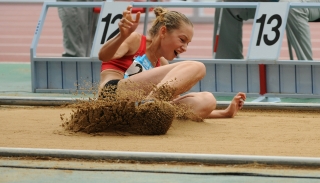 Bajnok Eszter