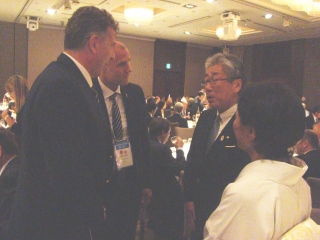 Szabó Bence, dr. Nagy Zsigmond és Tsunekazu Takeda, NOB tag, a Japán Olimpiai Bizottság elnöke