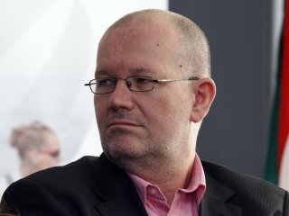 Dénes Ferenc, sportközgazdász