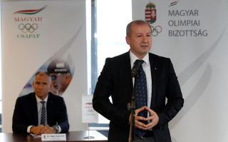 Dr. Simicskó István és dr. Nagy Zsigmond (a háttérben)