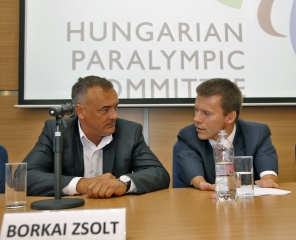 Borkai Zsolt MOB-elnök és John Petersson, az Európai Paralimpiai Bizottság elnöke