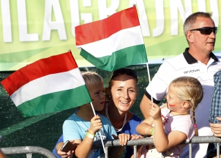 Szurkolók