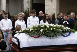 A dicső múlt előtt a jövő generációja...