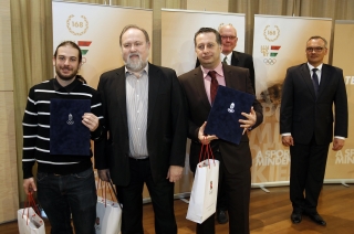 A 2015-ös Universiadé magyar médiacsapata (Dobor Dezső, Marjai Péter és Fodor Gábor), Oklevéldíjas