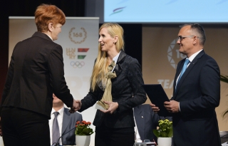 Kiss Lenkének Szabó Tünde és Borkai Zsolt gratulált