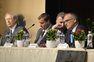 Az elnök a főtitkárral egyeztet