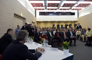 Jelentős sajtóérdeklődés mellett zajlott az esemény