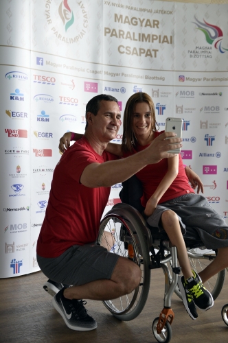 Rio 2016: a paralimpikonok első csoportjának indulása (09.01.)