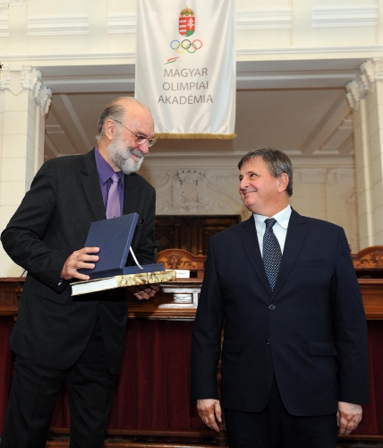 Felicsán Kálmán, az esemény egyik főszervezője MOA-jelvény kitüntetésben részesült