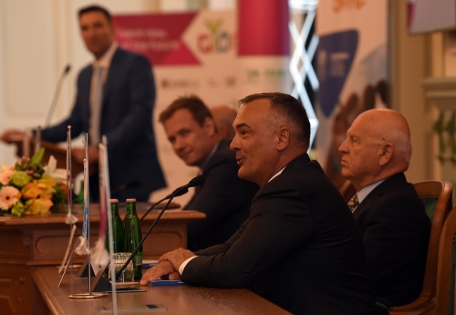 Nemzetközi sajtótájékoztató és Kulcsár Krisztián látogatása az olimpiai faluban (2017.07.23.)