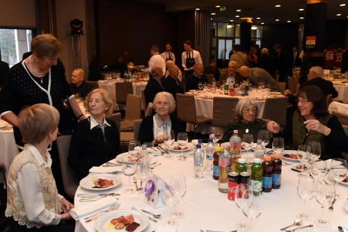Kleiberné Kontsek Jolán és a tornásznők