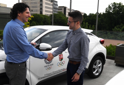 Toyota-gépkocsik átadása tokiói olimpiai reménységeinknek (2018.05.16.)
