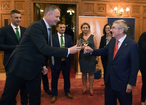 Parlamenti díszvacsora a vívó-világbajnokság alkalmából 