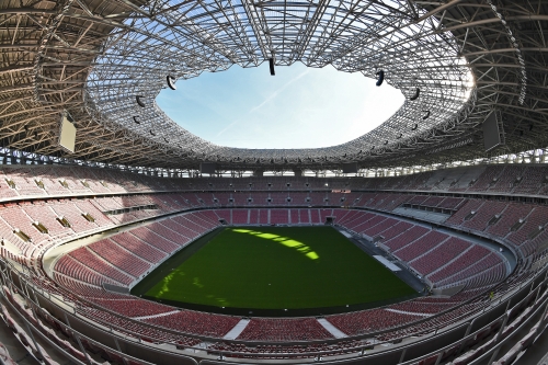 A MOB elnöke és főtitkára az átadás előtt álló Puskás stadionban (2019.10.01.)