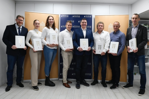 A Sport 2022 könyvbemutató a Lira-Fokusz könyvesboltban (2022.11.29.)