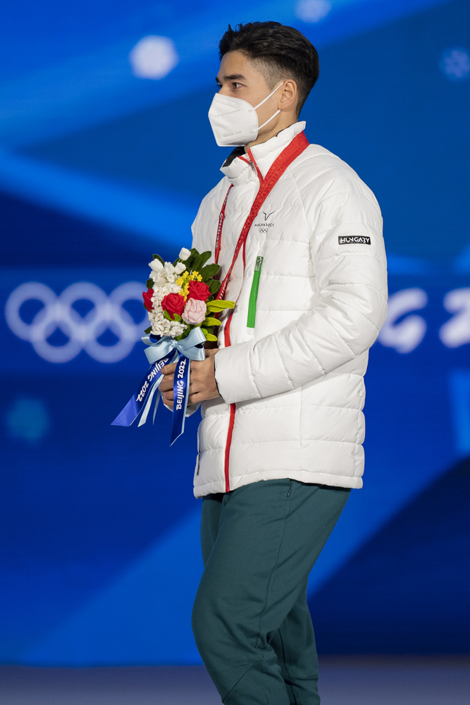 Peking 2022: Rövidpályás gyorskorcsolya vegyes váltó ünnepélyes éremátadás