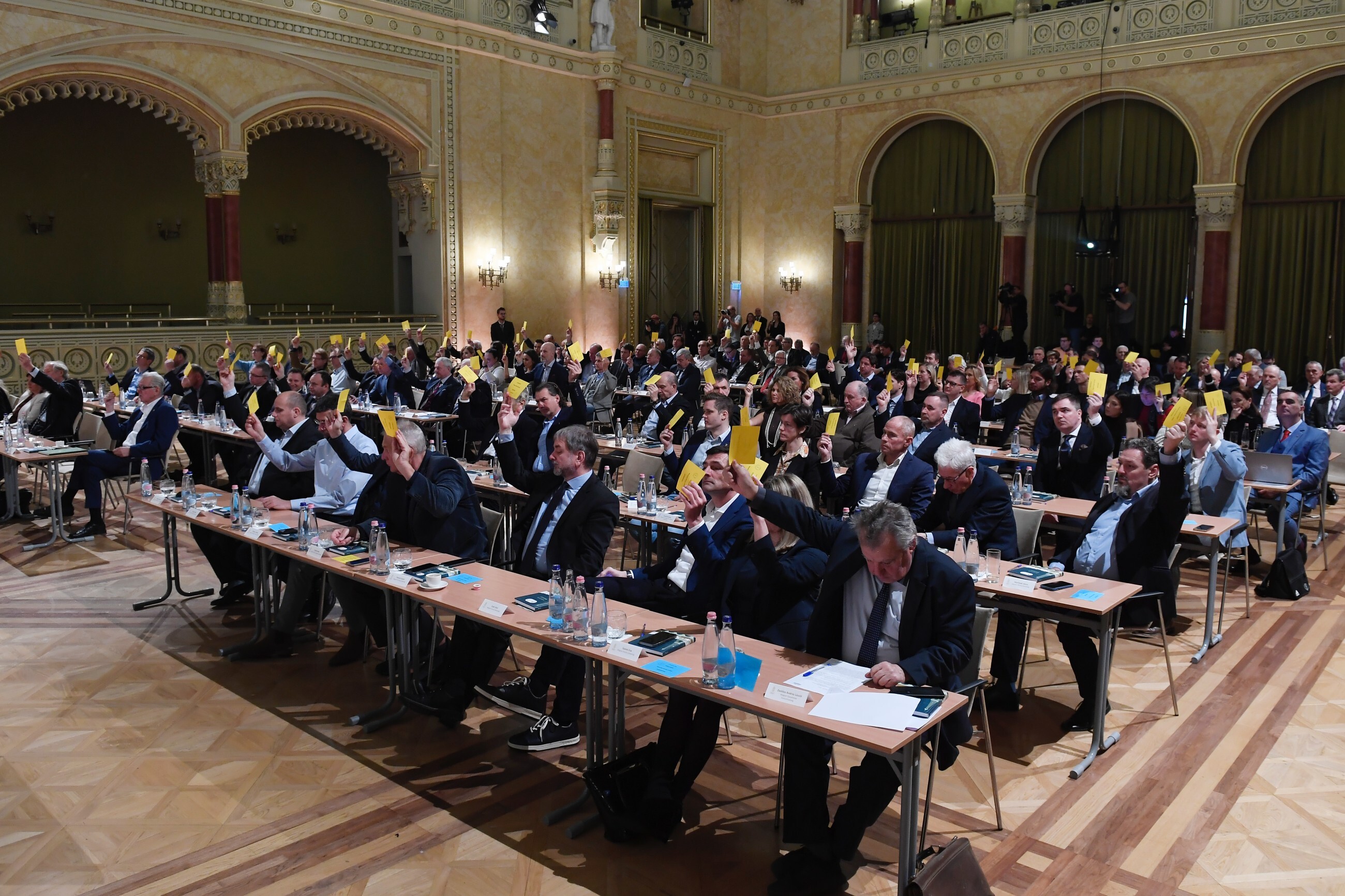 MOB-közgyűlés a Vigadóban (2023.12.09.)