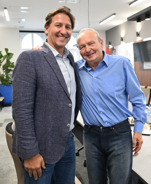 75 éves Török László, a legendás sportriporter (2025.12.08.)