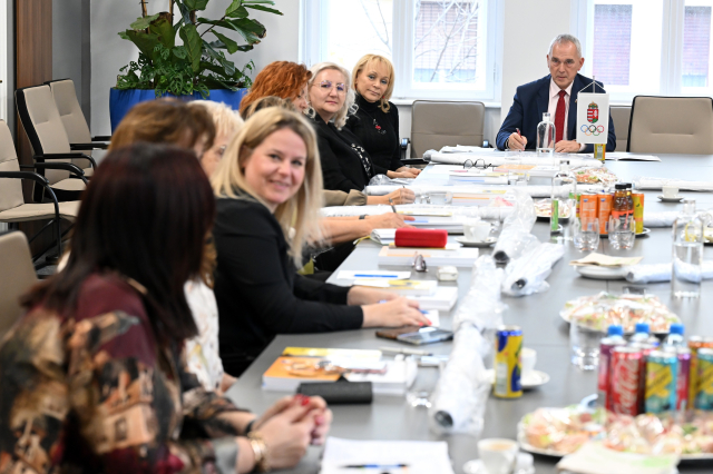 Olimpiai körök és iskolák vezetőinek tanácskozása (2025.12.03.)