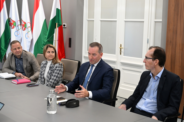 Bemutatkozott az új kerékpáros vezérkar (2026.10.07.)