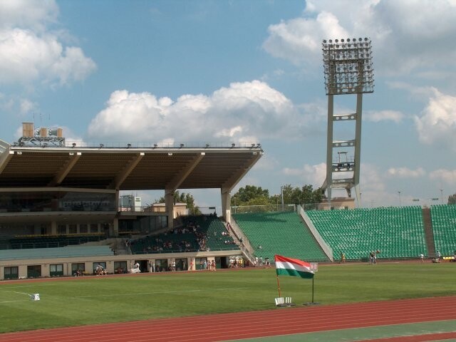 Eredményhirdetés a Népstadion környékére kiírt tervpályázaton