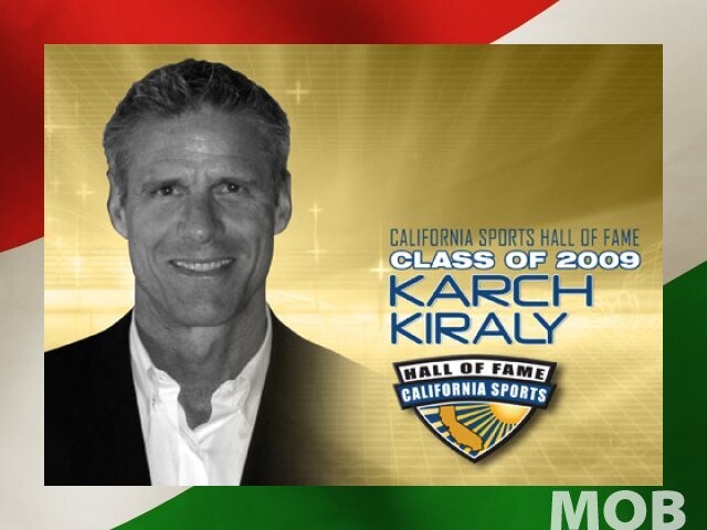 Karch Kiraly az amerikai női válogatott kapitánya