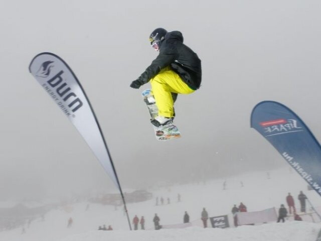 Snowboard Világnap a Westend tetején!